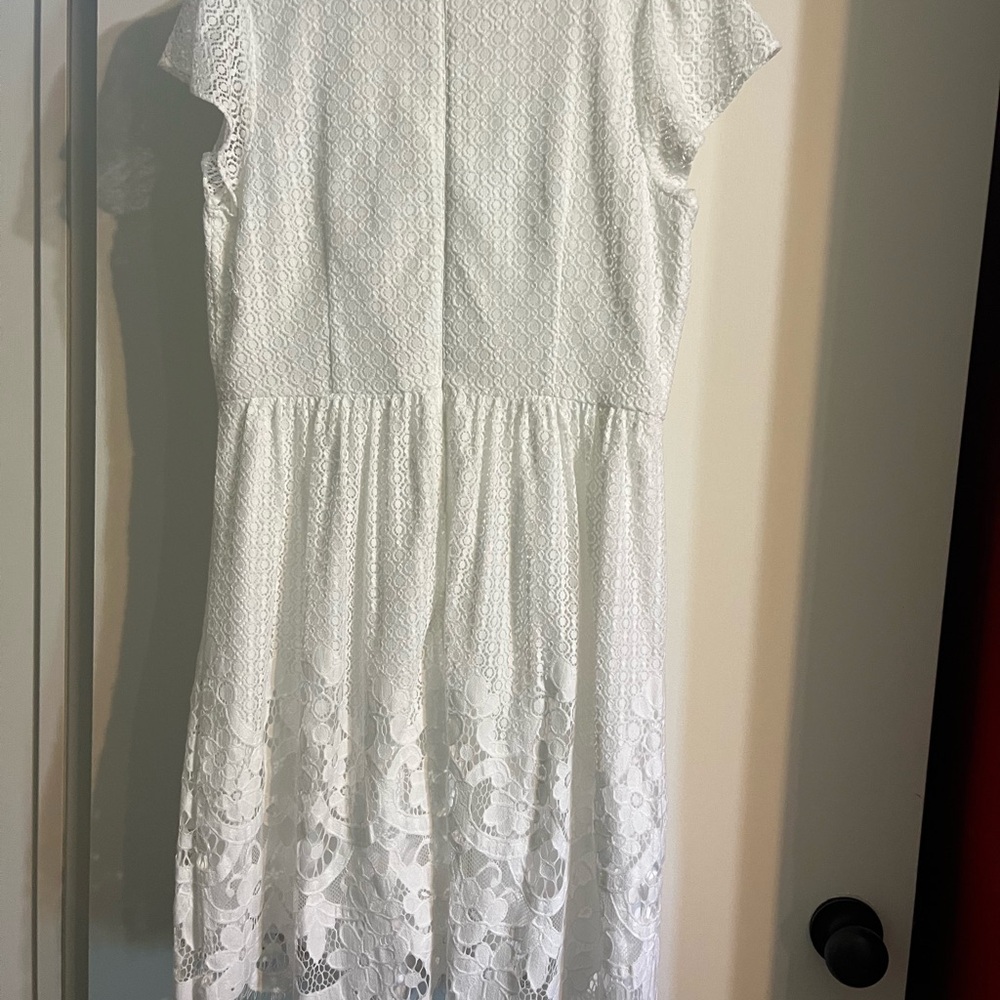 NWT Loft brand white lacy dress, size 8.  Pictures don’t do this dress justice! - Picture 6 of 7